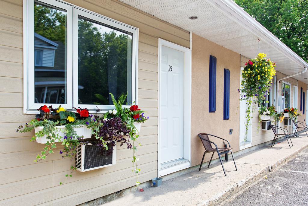 Motel Homeric Québec Zewnętrze zdjęcie
